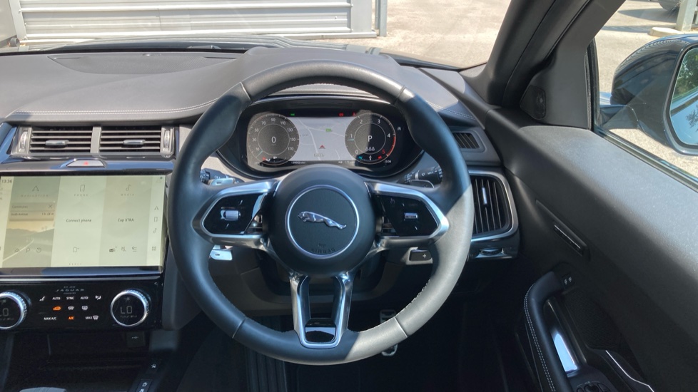 Jaguar E-Pace 2.0 D200 R-Dynamic SE Black 5dr Auto Diesel Estate - Image 15