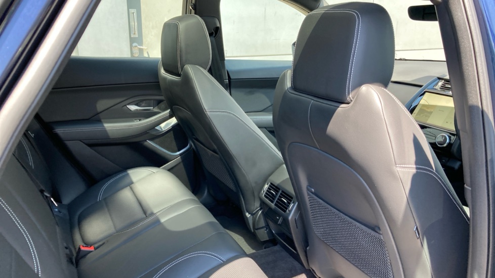 Jaguar E-Pace 2.0 D200 R-Dynamic SE Black 5dr Auto Diesel Estate - Image 39