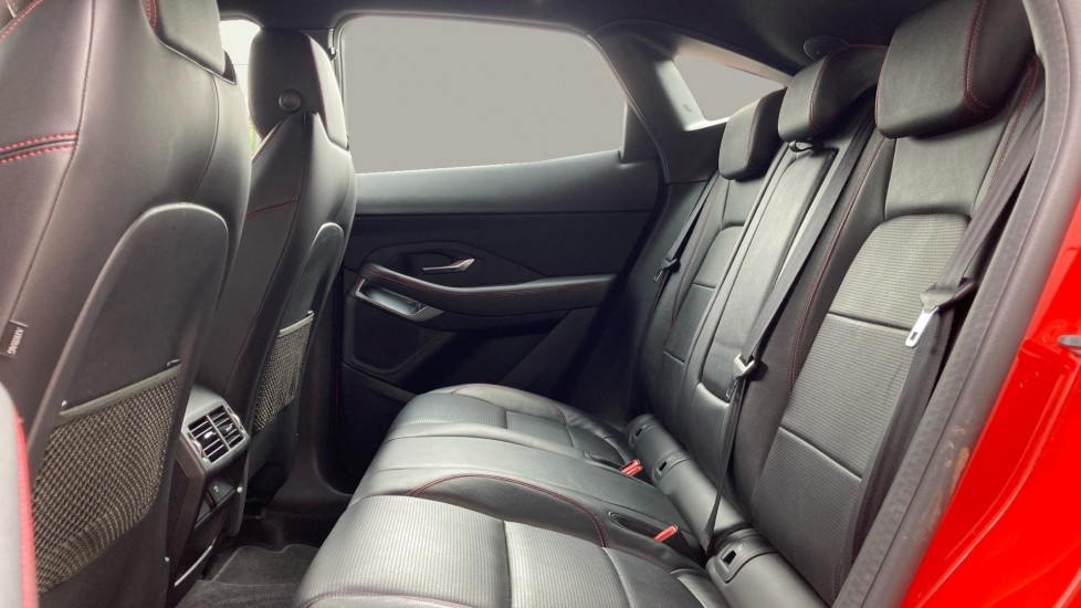 Jaguar E-Pace 2.0 [200] Chequered Flag Edition 5dr Auto Petrol Estate - Image 4