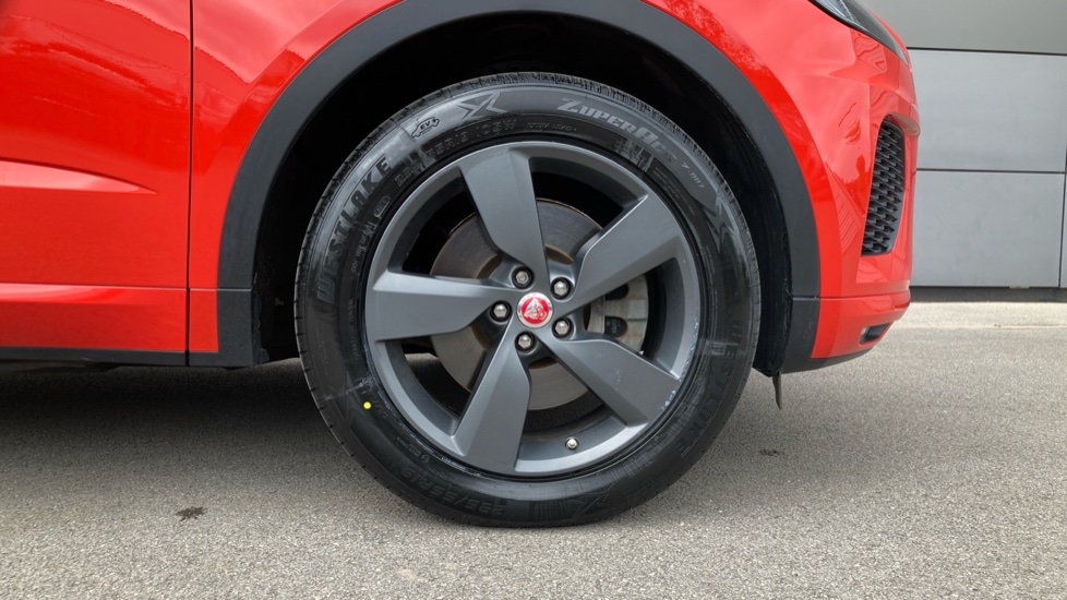 Jaguar E-Pace 2.0 [200] Chequered Flag Edition 5dr Auto Petrol Estate - Image 8