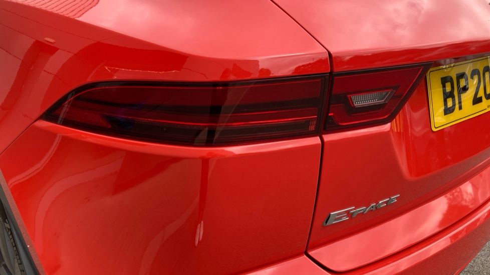 Jaguar E-Pace 2.0 [200] Chequered Flag Edition 5dr Auto Petrol Estate - Image 19