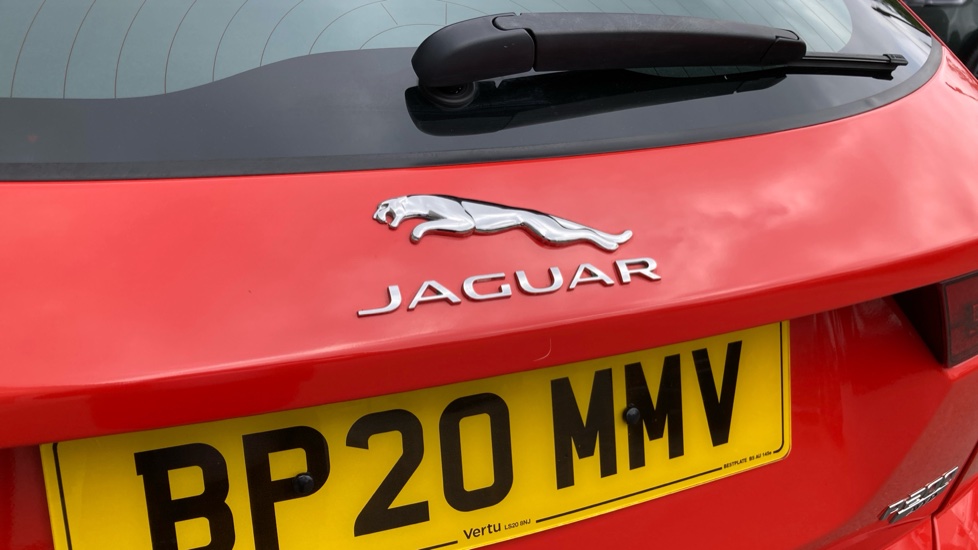 Jaguar E-Pace 2.0 [200] Chequered Flag Edition 5dr Auto Petrol Estate - Image 20