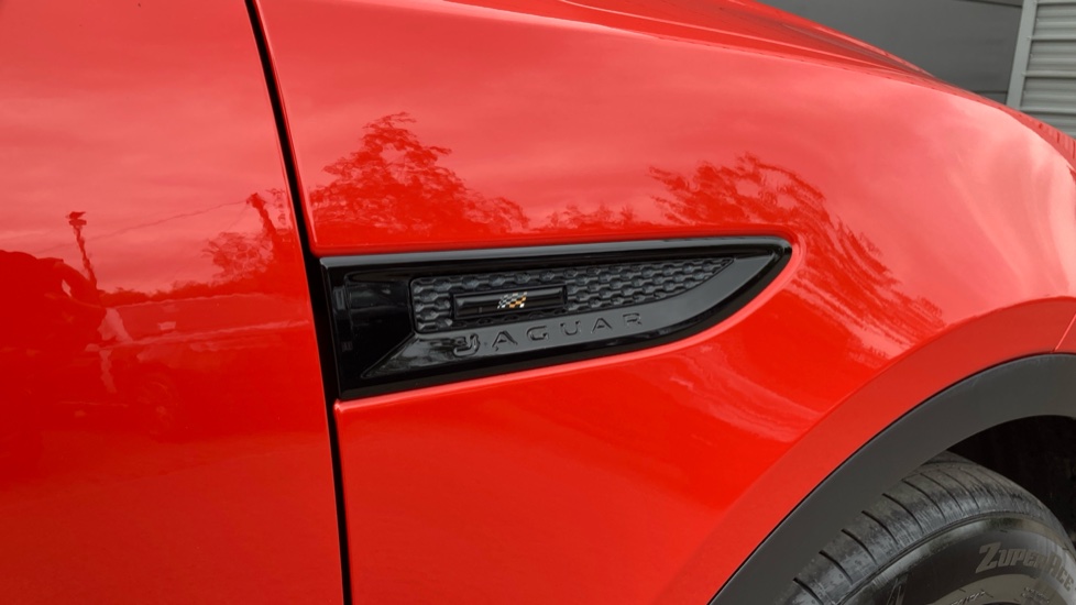 Jaguar E-Pace 2.0 [200] Chequered Flag Edition 5dr Auto Petrol Estate - Image 25