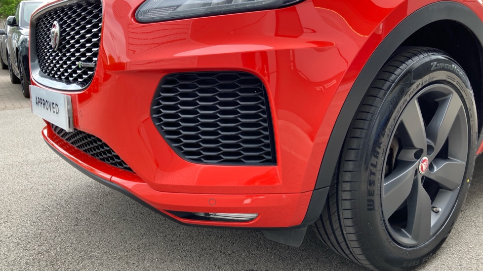Jaguar E-Pace 2.0 [200] Chequered Flag Edition 5dr Auto Petrol Estate - Image 28