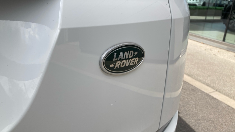 Land Rover Range Rover Evoque 1.5 P300e Evoque Edition 5dr Auto Hatchback - Image 26