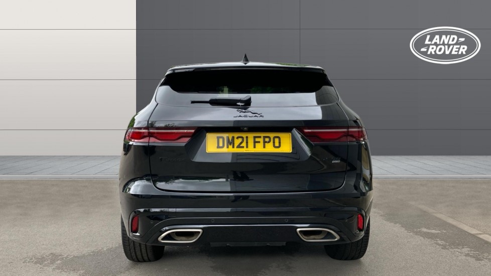 Jaguar F-Pace 3.0 D300 R-Dynamic SE 5dr Auto AWD Diesel Estate - Image 6