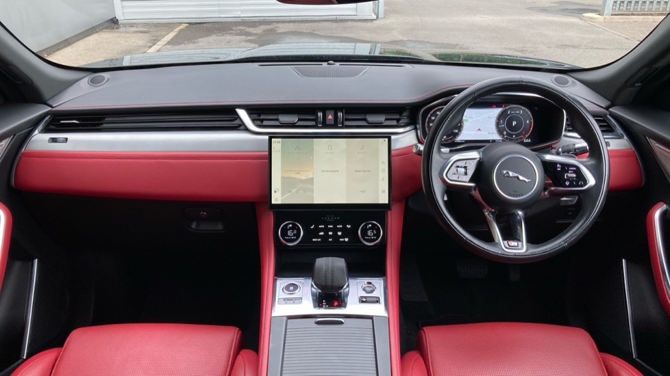 Jaguar F-Pace 3.0 D300 R-Dynamic SE 5dr Auto AWD Diesel Estate - Image 9