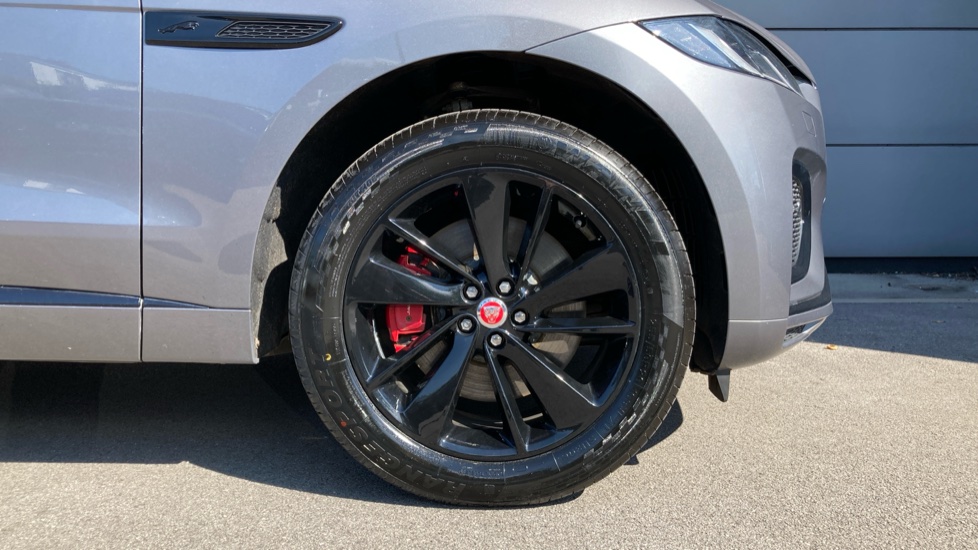 Jaguar F-Pace 2.0 P400e R-Dynamic Black 5dr Auto AWD Estate - Image 8