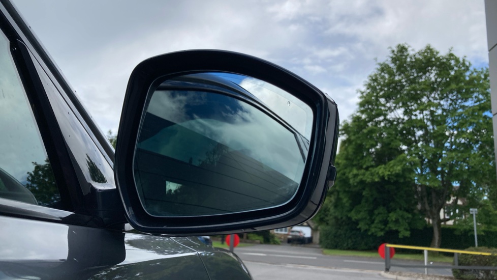 Jaguar F-Pace 2.0 P400e R-Dynamic Black 5dr Auto AWD Estate - Image 28