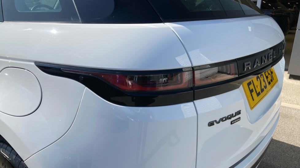 Land Rover Range Rover Evoque 1.5 P300e R-Dynamic S 5dr Auto Hatchback - Image 19