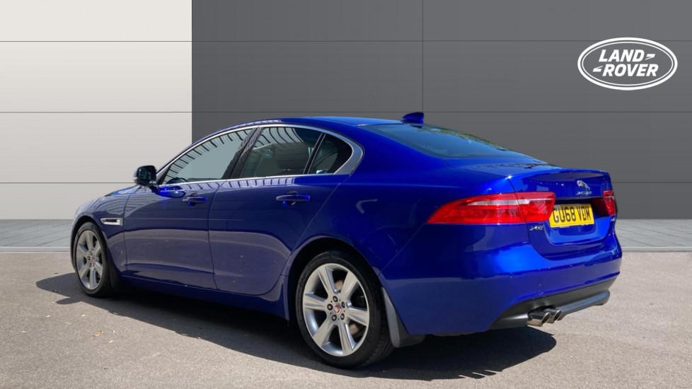Jaguar XE 2.0d [180] Portfolio 4dr Auto Diesel Saloon - Image 2