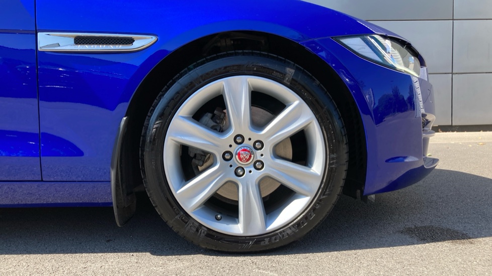 Jaguar XE 2.0d [180] Portfolio 4dr Auto Diesel Saloon - Image 8