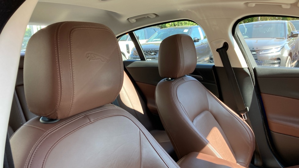Jaguar XE 2.0d [180] Portfolio 4dr Auto Diesel Saloon - Image 24