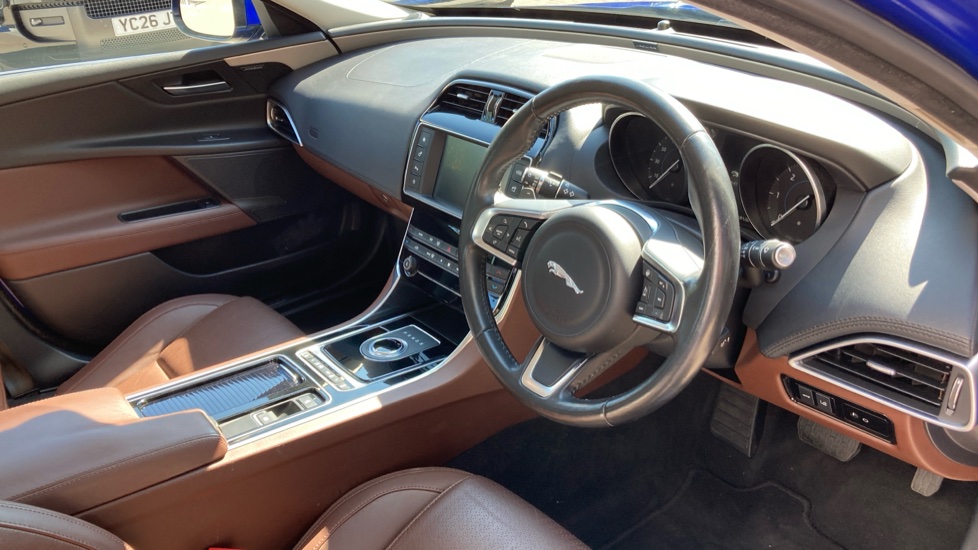 Jaguar XE 2.0d [180] Portfolio 4dr Auto Diesel Saloon - Image 25