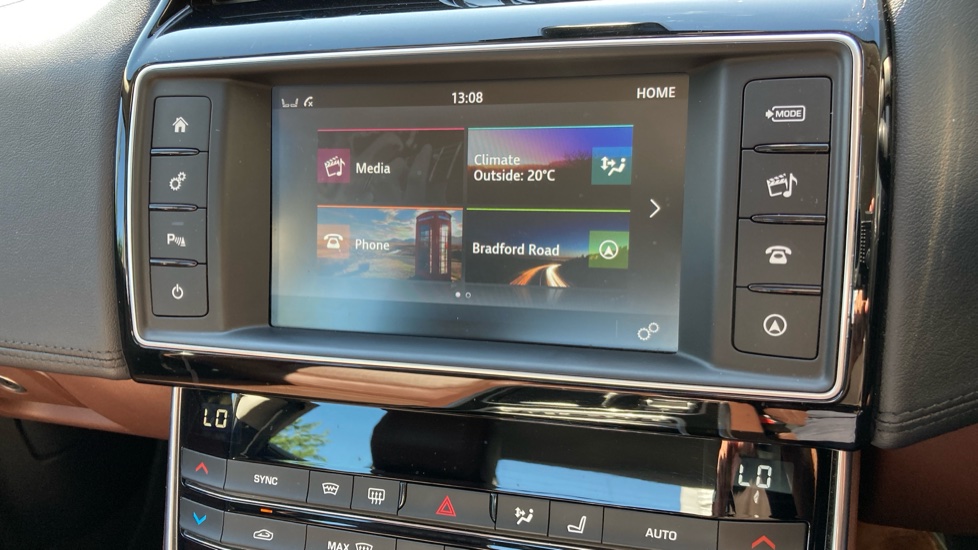 Jaguar XE 2.0d [180] Portfolio 4dr Auto Diesel Saloon - Image 30