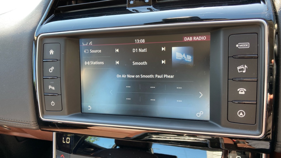 Jaguar XE 2.0d [180] Portfolio 4dr Auto Diesel Saloon - Image 33