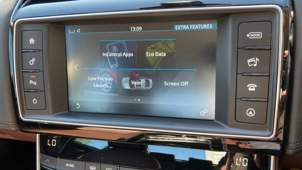 Jaguar XE 2.0d [180] Portfolio 4dr Auto Diesel Saloon - Image 35