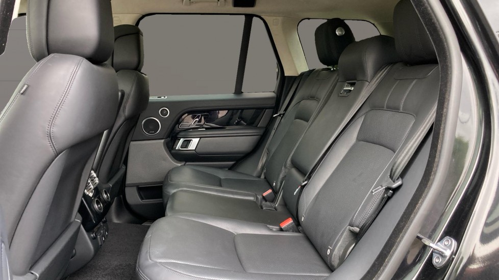 Land Rover Range Rover 3.0 SDV6 Westminster 4dr Auto Diesel Estate - Image 4