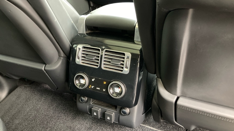 Land Rover Range Rover 3.0 SDV6 Westminster 4dr Auto Diesel Estate - Image 18