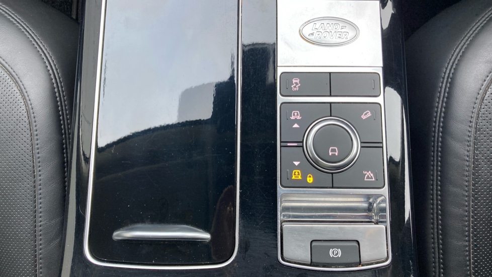 Land Rover Range Rover 3.0 SDV6 Westminster 4dr Auto Diesel Estate - Image 33