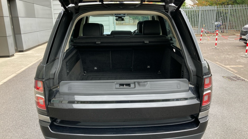Land Rover Range Rover 3.0 SDV6 Westminster 4dr Auto Diesel Estate - Image 42
