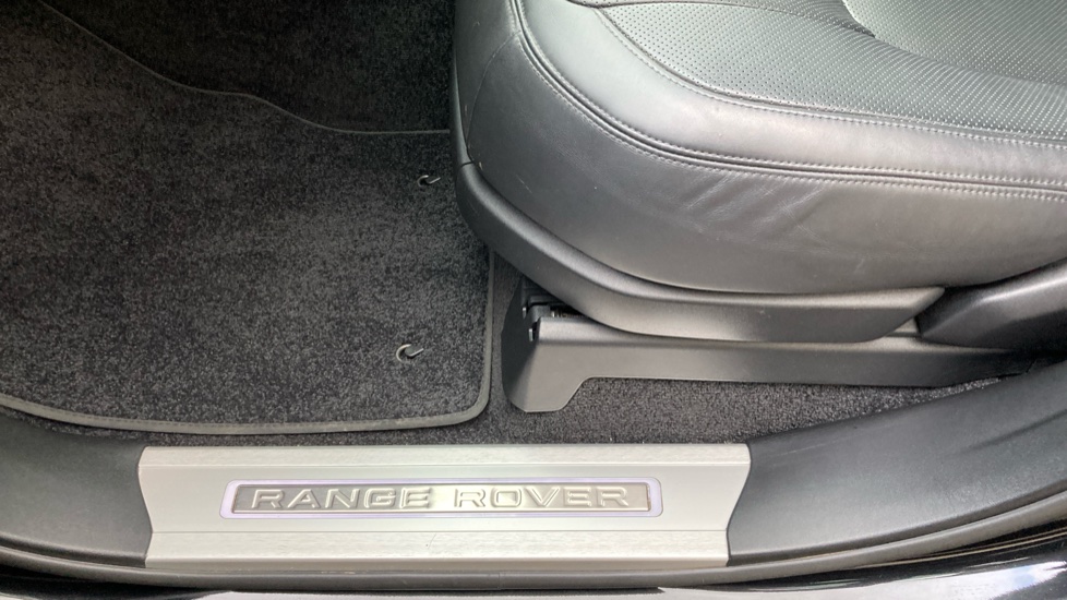 Land Rover Range Rover 3.0 SDV6 Westminster 4dr Auto Diesel Estate - Image 51