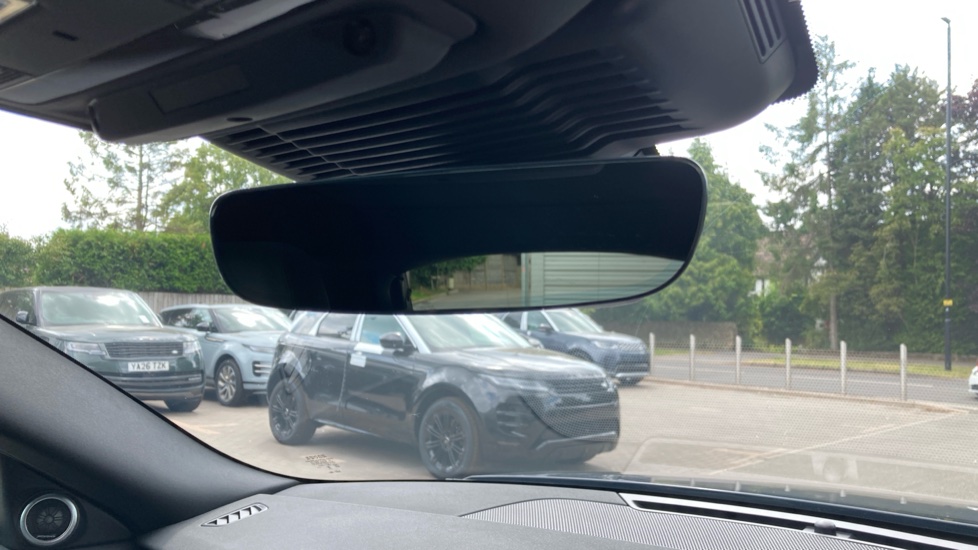 Land Rover Range Rover Evoque 2.0 D200 Dynamic HSE 5dr Auto Diesel Hatchback - Image 29