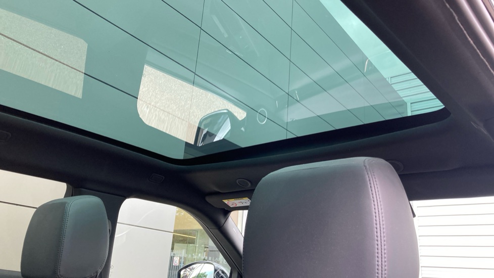 Land Rover Range Rover Evoque 2.0 D200 Dynamic HSE 5dr Auto Diesel Hatchback - Image 52