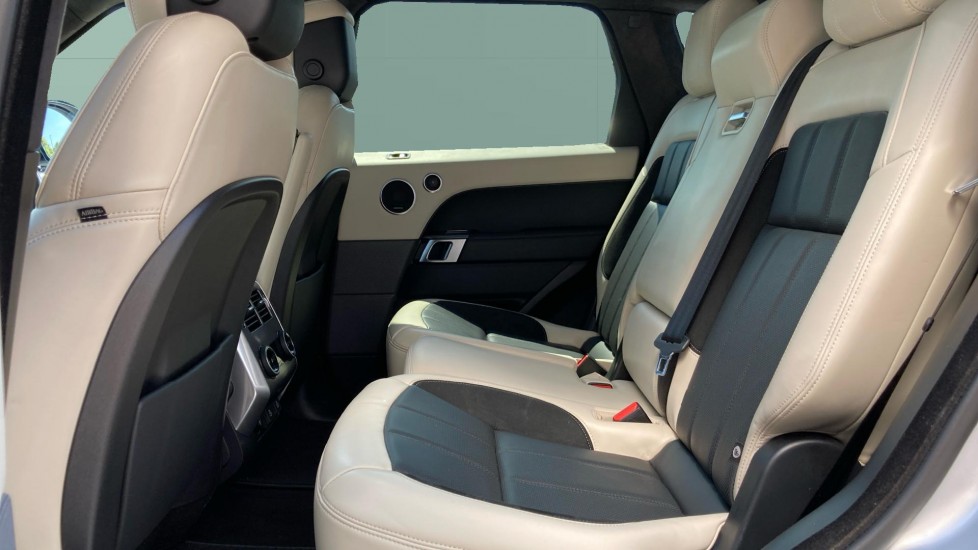 Land Rover Range Rover Sport 3.0 P400 HST 5dr Auto Petrol Estate - Image 4