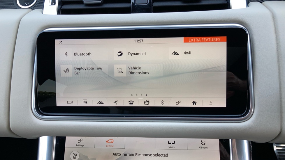 Land Rover Range Rover Sport 3.0 P400 HST 5dr Auto Petrol Estate - Image 33