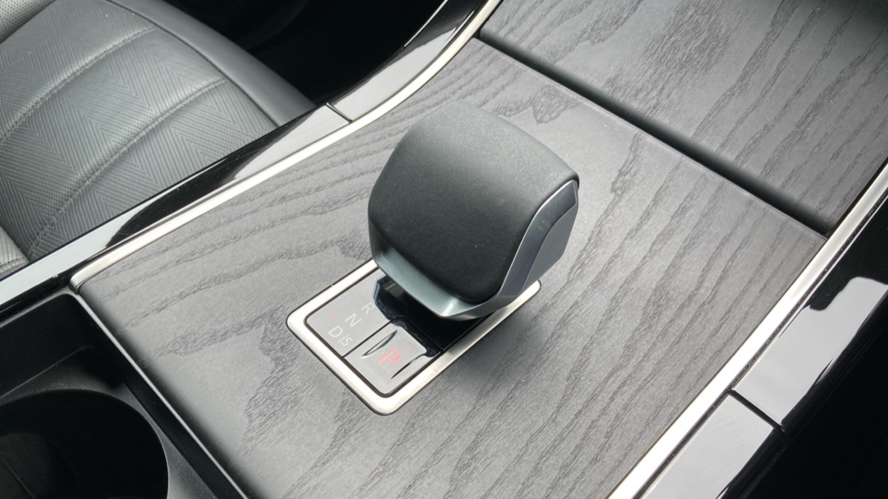 Land Rover Range Rover Evoque 2.0 D200 Autobiography 5dr Auto [Revised] Diesel Hatchback - Image 13