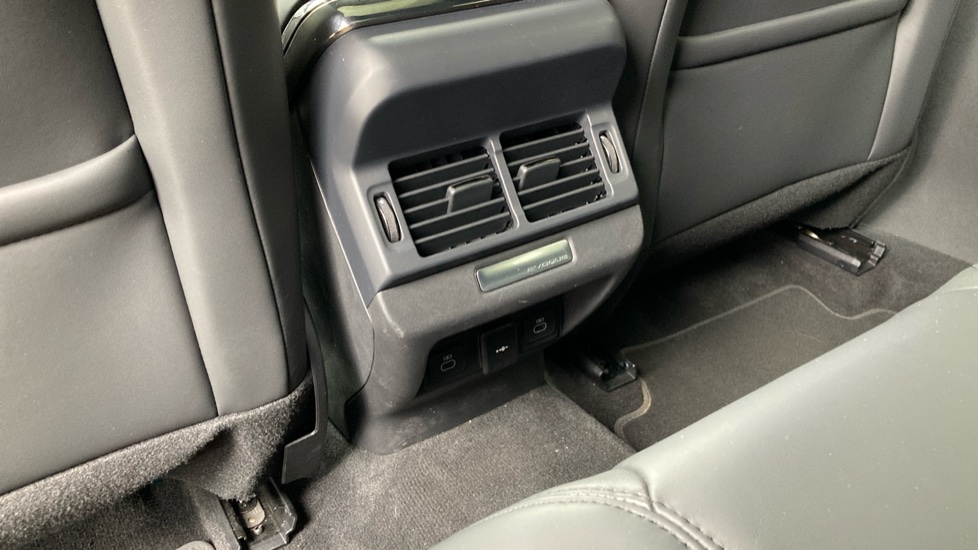 Land Rover Range Rover Evoque 2.0 D200 Autobiography 5dr Auto [Revised] Diesel Hatchback - Image 18