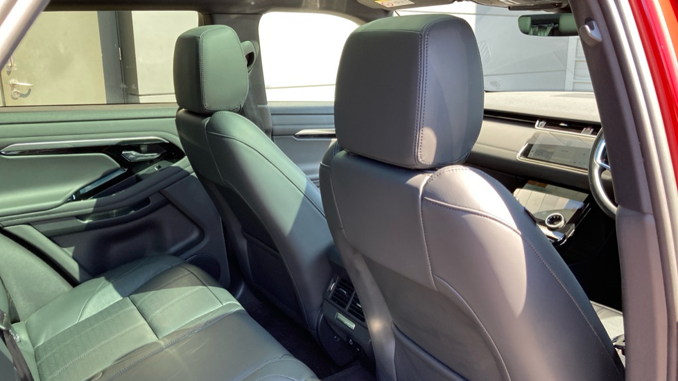 Land Rover Range Rover Evoque 2.0 D200 R-Dynamic HSE 5dr Auto Diesel Hatchback - Image 35