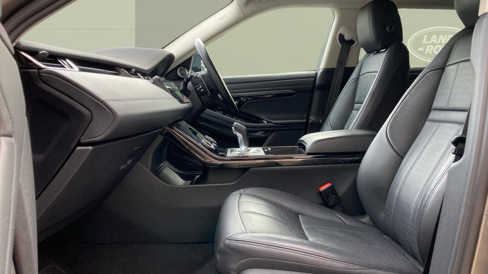 Land Rover Range Rover Evoque 1.5 P300e R-Dynamic HSE 5dr Auto Hatchback - Image 3