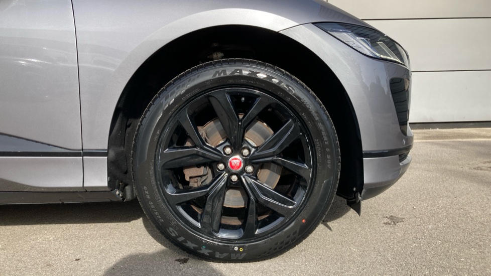 Jaguar I-Pace 294kW EV400 Black 90kWh 5dr Auto [11kW Charger] Electric Estate - Image 8