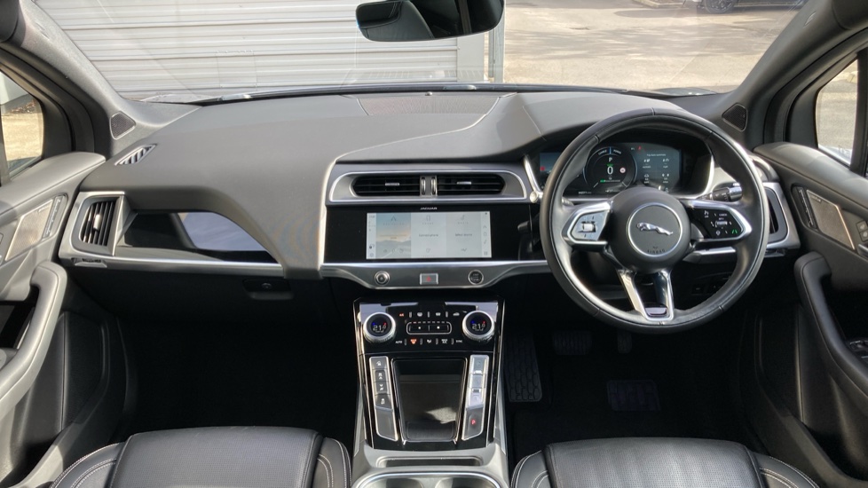 Jaguar I-Pace 294kW EV400 Black 90kWh 5dr Auto [11kW Charger] Electric Estate - Image 9