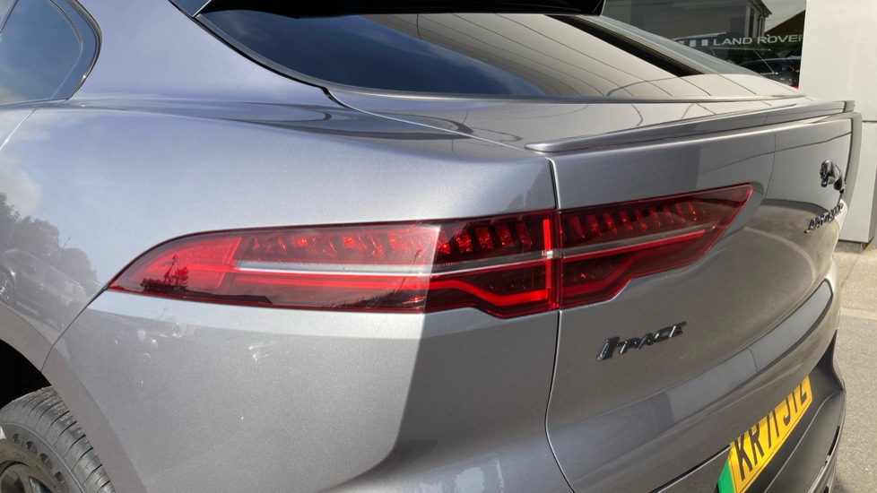 Jaguar I-Pace 294kW EV400 Black 90kWh 5dr Auto [11kW Charger] Electric Estate - Image 19
