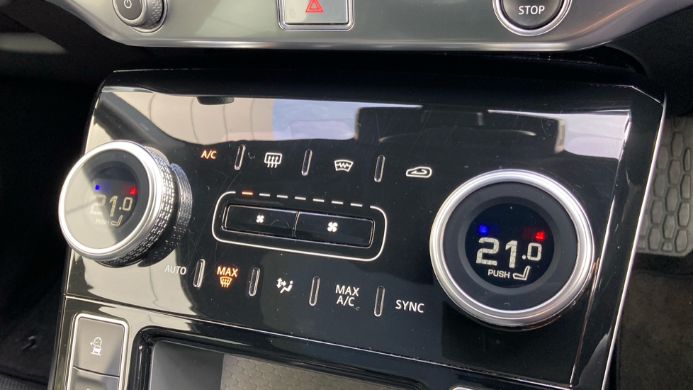 Jaguar I-Pace 294kW EV400 Black 90kWh 5dr Auto [11kW Charger] Electric Estate - Image 34