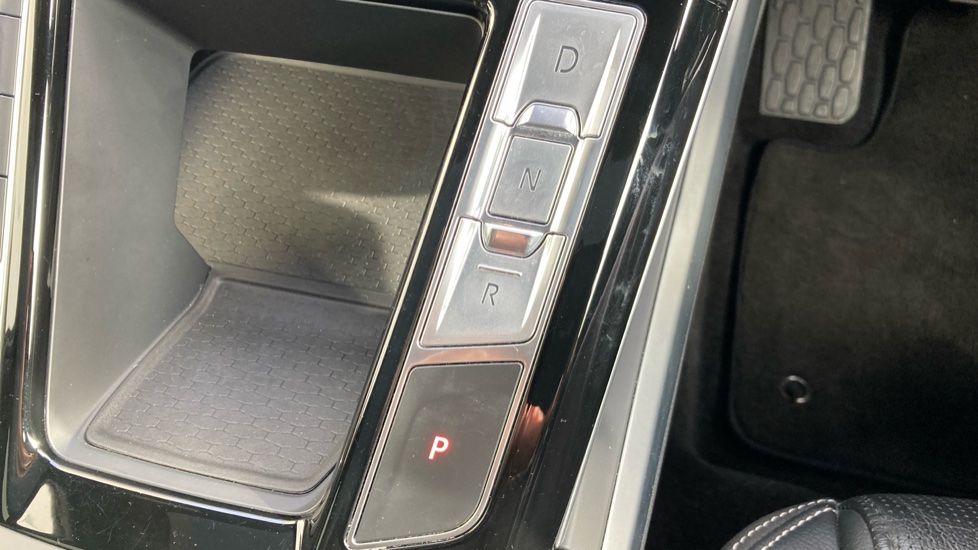 Jaguar I-Pace 294kW EV400 Black 90kWh 5dr Auto [11kW Charger] Electric Estate - Image 36