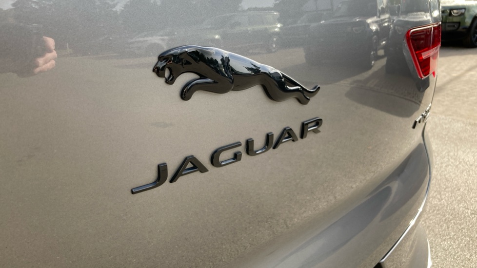 Jaguar I-Pace 294kW EV400 Black 90kWh 5dr Auto [11kW Charger] Electric Estate - Image 49