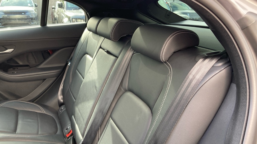 Jaguar I-Pace 294kW EV400 Black 90kWh 5dr Auto [11kW Charger] Electric Estate - Image 52