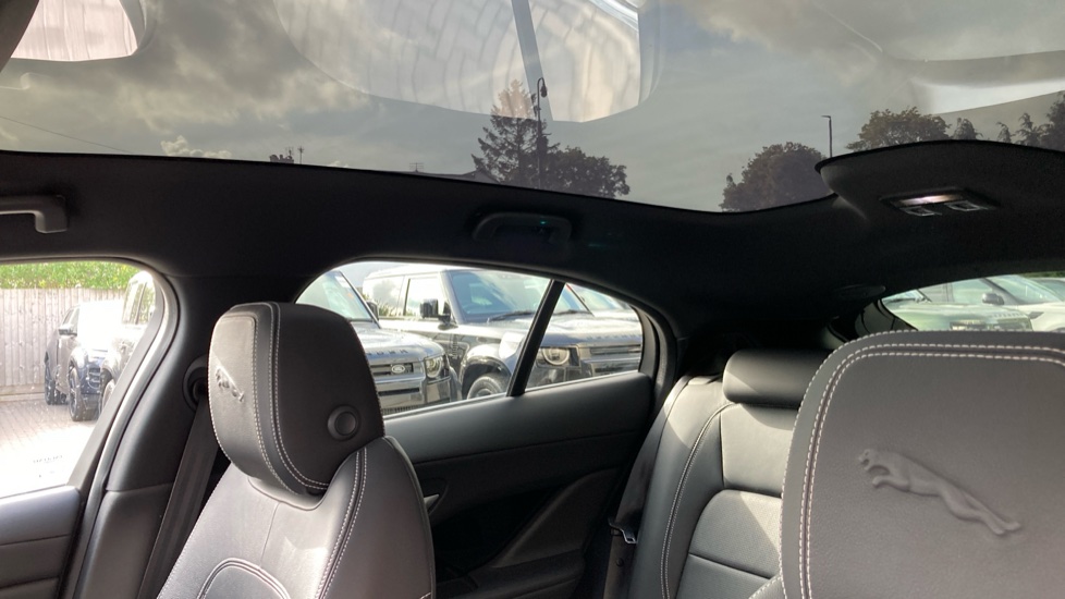 Jaguar I-Pace 294kW EV400 Black 90kWh 5dr Auto [11kW Charger] Electric Estate - Image 56