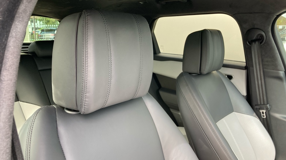 Land Rover Range Rover Velar 2.0 D200 MHEV Autobiography 5dr Auto [Revised] Diesel Estate - Image 24