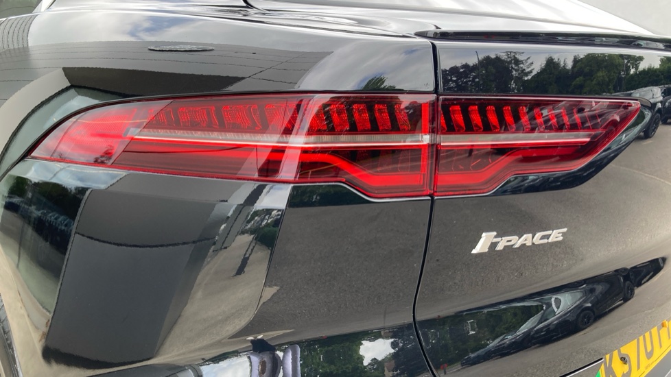 Jaguar I-Pace 294kW EV400 HSE 90kWh 5dr Auto [11kW Charger] Electric Estate - Image 19