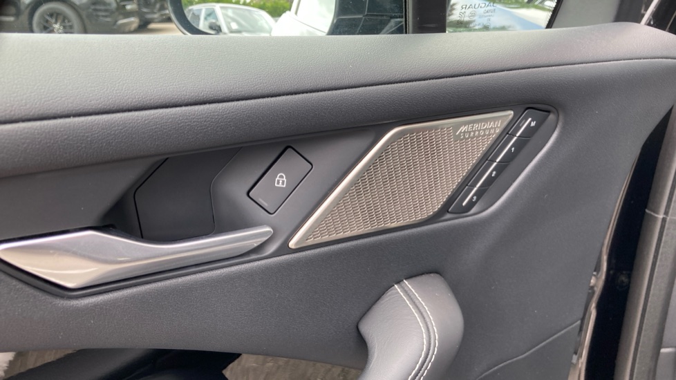 Jaguar I-Pace 294kW EV400 HSE 90kWh 5dr Auto [11kW Charger] Electric Estate - Image 38
