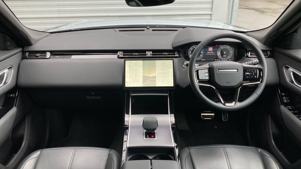 Land Rover Range Rover Velar 2.0 D200 MHEV Dynamic SE 5dr Auto Diesel Estate - Image 9