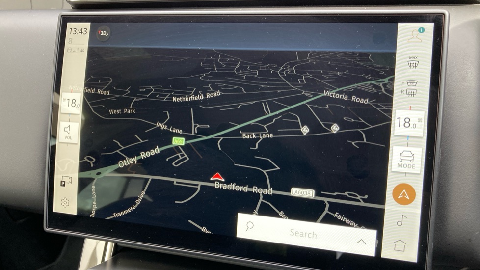 Land Rover Range Rover Velar 3.0 D300 MHEV Dynamic HSE 5dr Auto Diesel Estate - Image 11