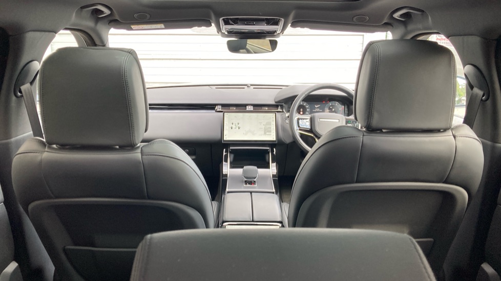 Land Rover Range Rover Velar 3.0 D300 MHEV Dynamic HSE 5dr Auto Diesel Estate - Image 43