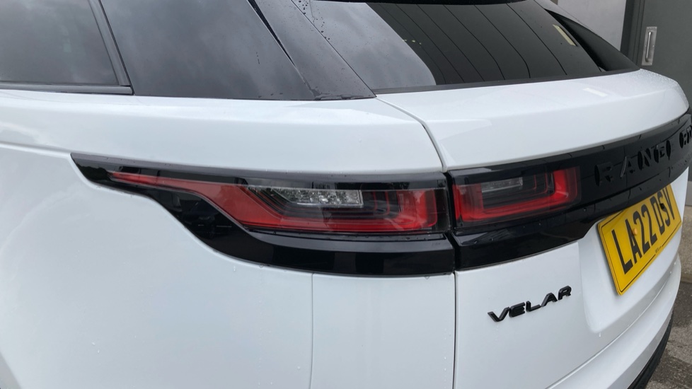 Land Rover Range Rover Velar 2.0 D200 Edition 5dr Auto Diesel Estate - Image 19