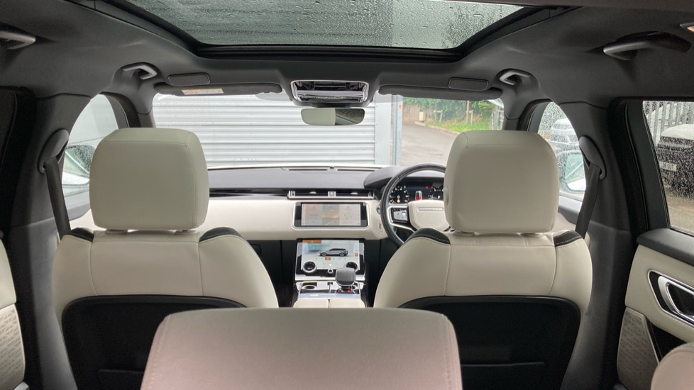 Land Rover Range Rover Velar 2.0 D200 Edition 5dr Auto Diesel Estate - Image 43